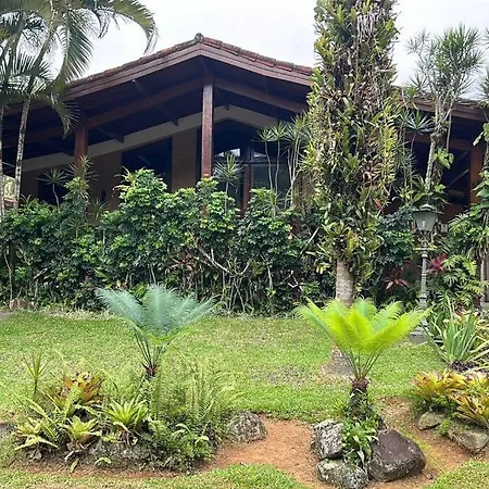 Casa 30 m da praia,condomínio Tenório-3
